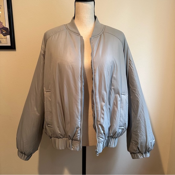 ASOS DESIGN Cropped Bomber Jacket in Gray - Picture 6 of 8